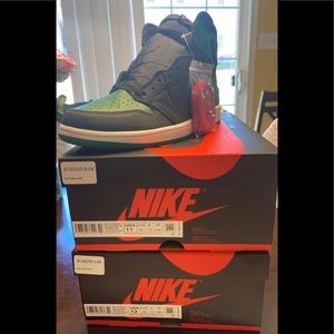 Air Jordan 1 Pine Green